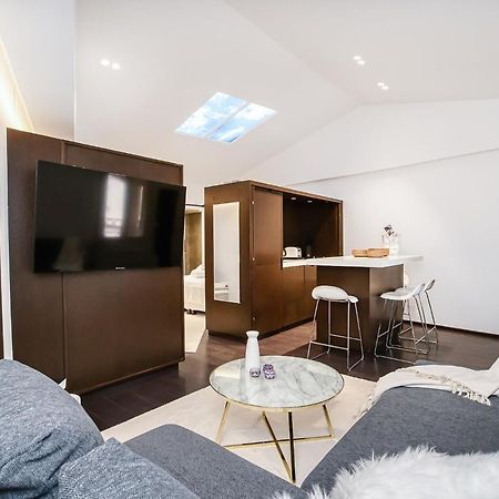 Appartement Place Des Lices Avec Parking Saint-Tropez Exterior foto