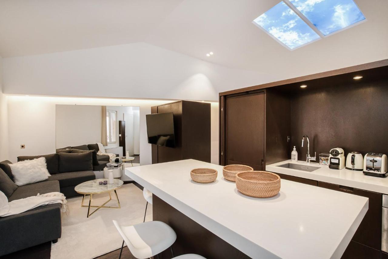 Appartement Place Des Lices Avec Parking Saint-Tropez Exterior foto